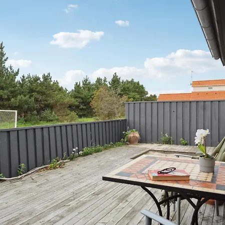 Stunning In With Kitchen Feriehus
